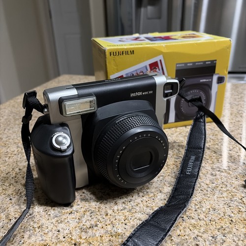 Fujifilm instax wide 300 - fujifilm,